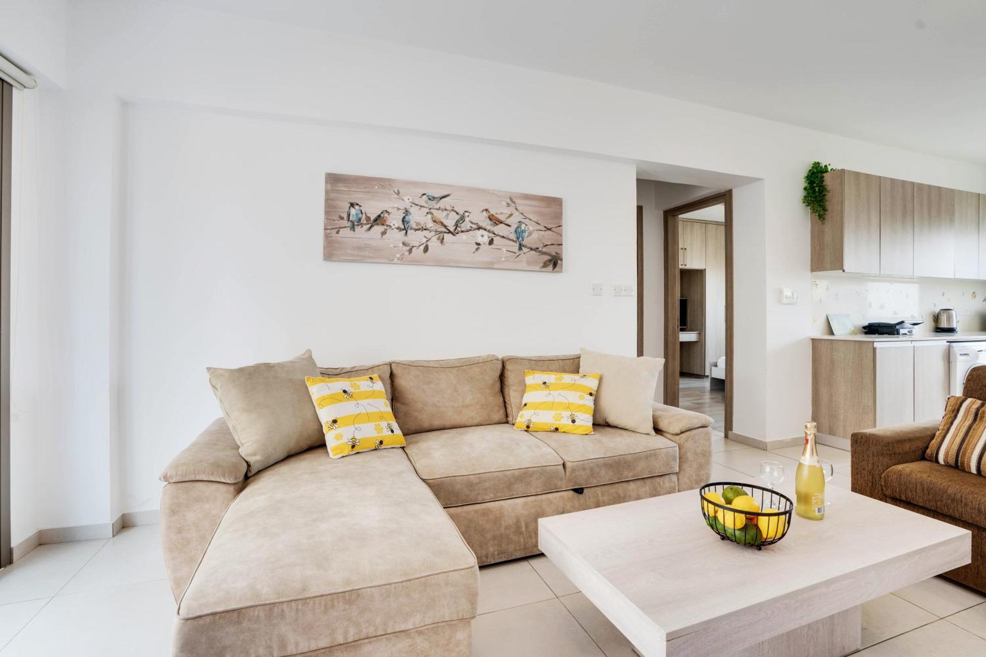 Lemon Paradise City Centre 200M From Beach Larnaca Ngoại thất bức ảnh
