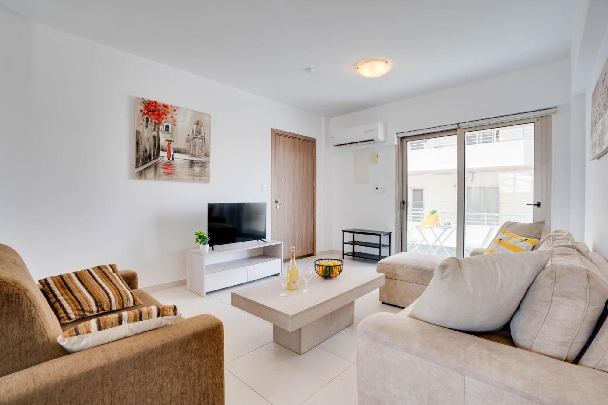 Lemon Paradise City Centre 200M From Beach Larnaca Ngoại thất bức ảnh
