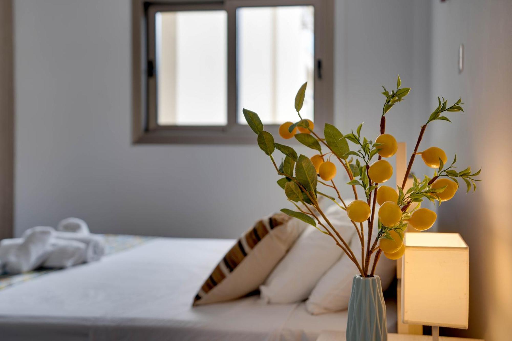 Lemon Paradise City Centre 200M From Beach Larnaca Ngoại thất bức ảnh