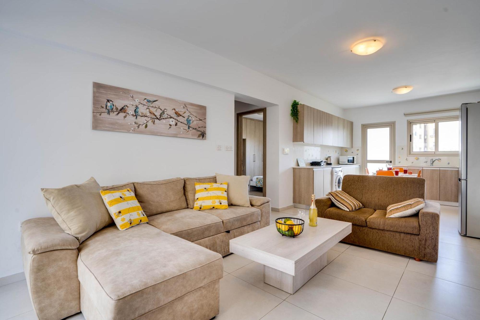 Lemon Paradise City Centre 200M From Beach Larnaca Ngoại thất bức ảnh